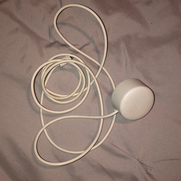 Google Home Mini - Picture 3 of 4